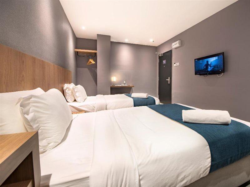 Orange Business Hotel Petaling Jaya Exterior photo