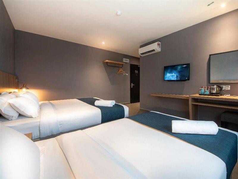 Orange Business Hotel Petaling Jaya Exterior photo