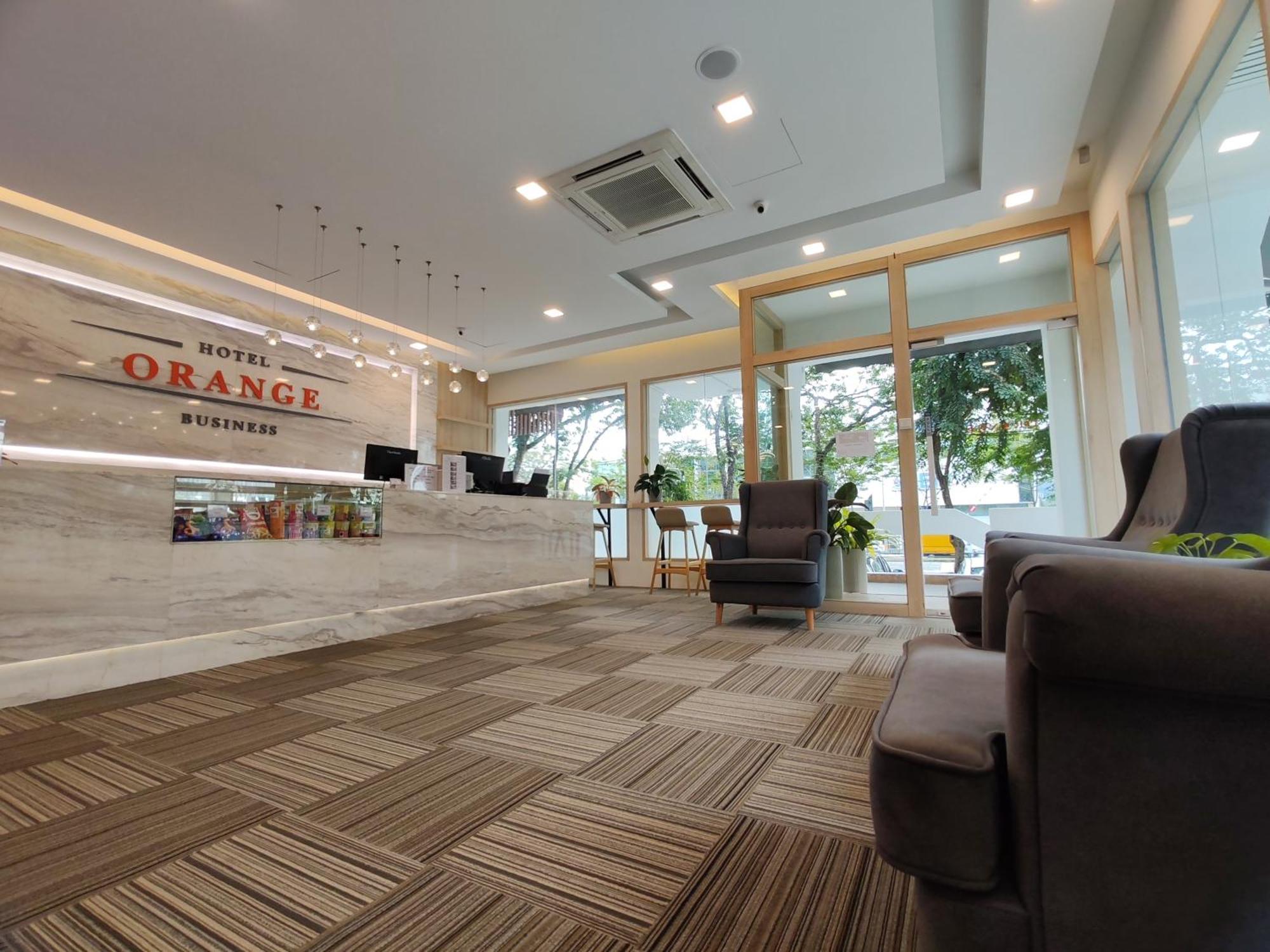 Orange Business Hotel Petaling Jaya Exterior photo