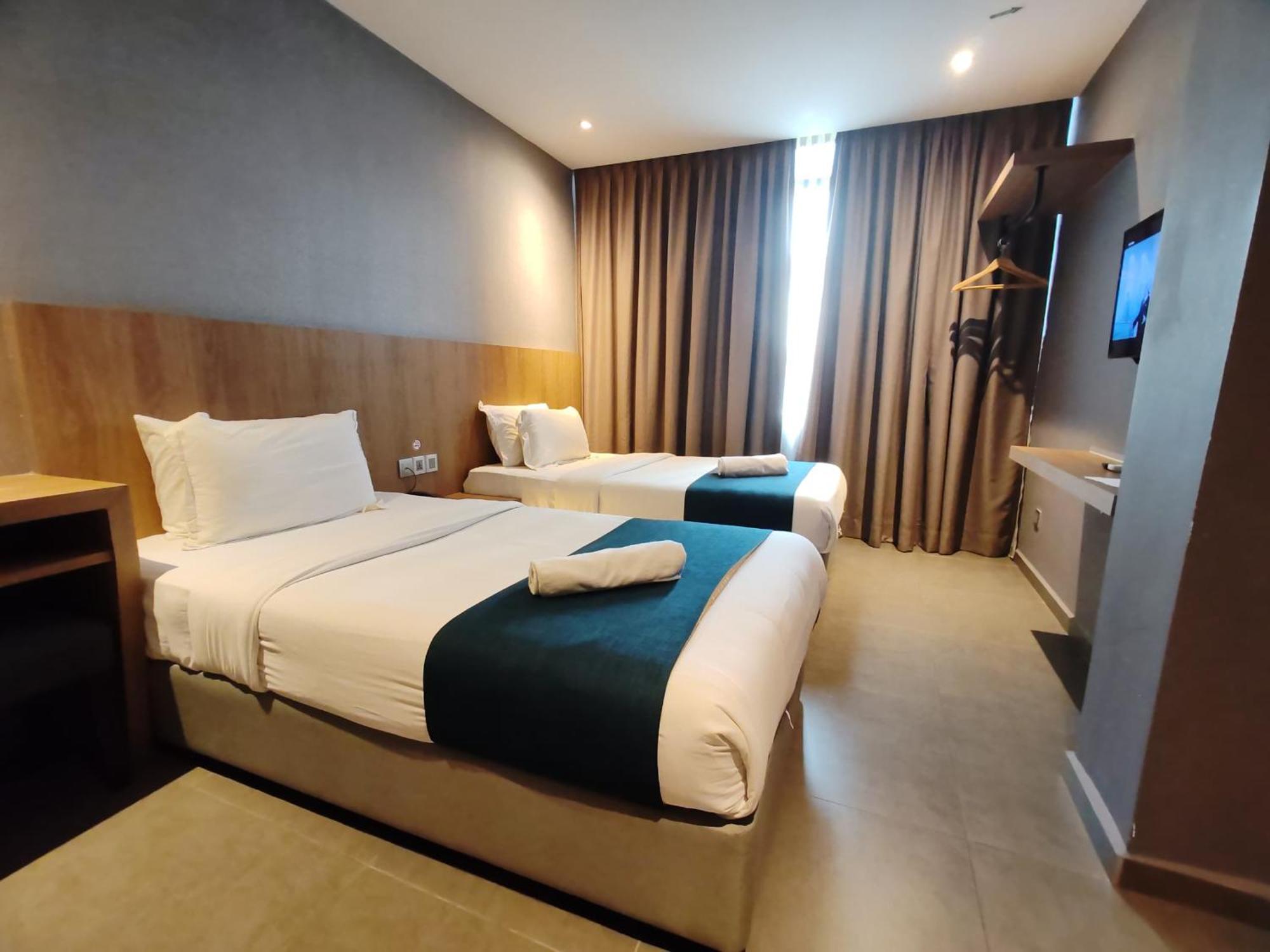 Orange Business Hotel Petaling Jaya Exterior photo