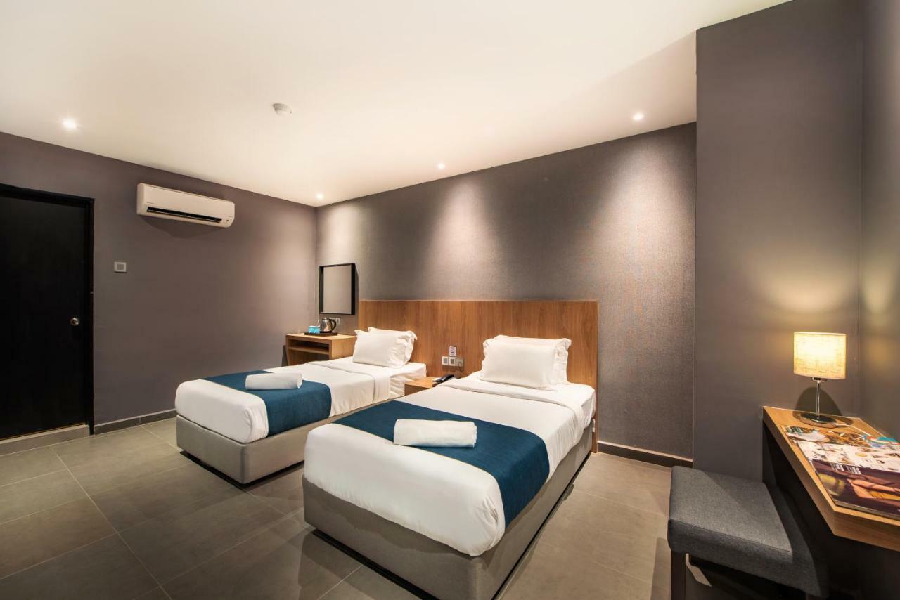 Orange Business Hotel Petaling Jaya Exterior photo